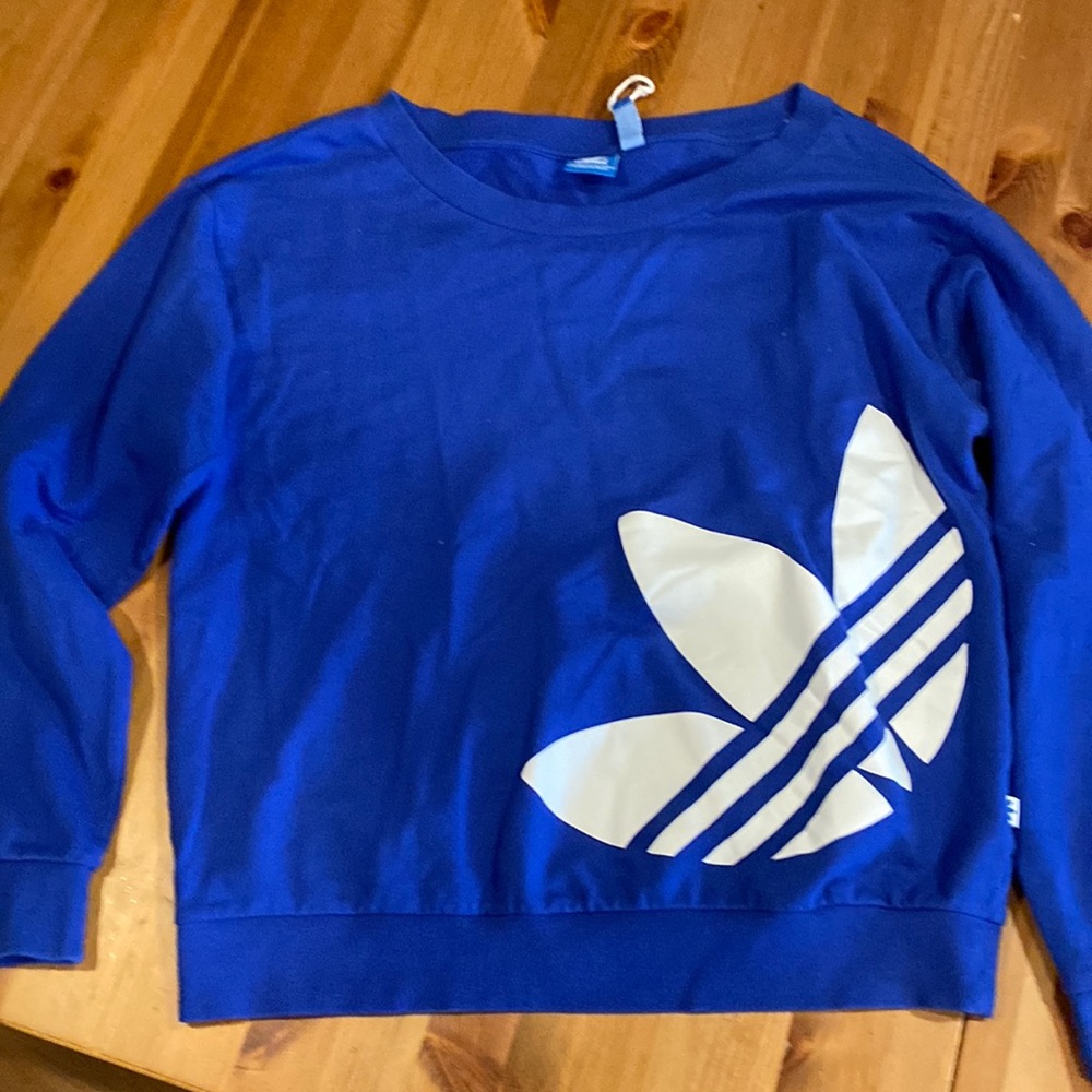 Adidas’s Blue & White Sweatshirt